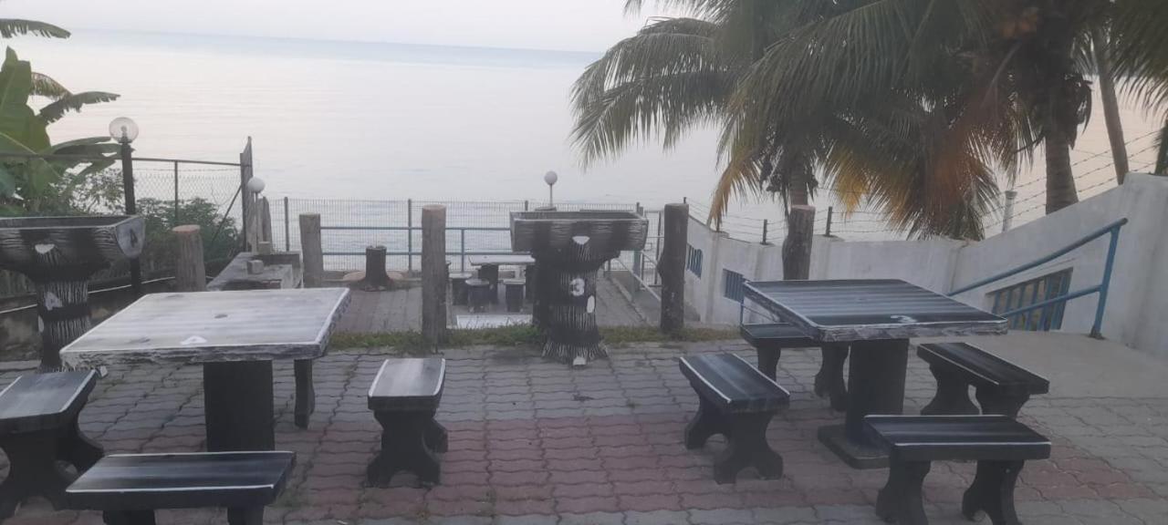 Zna Prop D Seri Bulan Resort,Pd Max 5 Guests Port Dickson Exterior foto